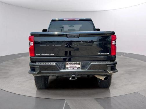 2022 Chevrolet Silverado 2500 Custom