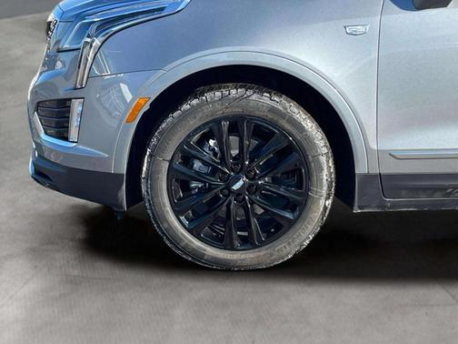 2025 Cadillac XT5 Luxury