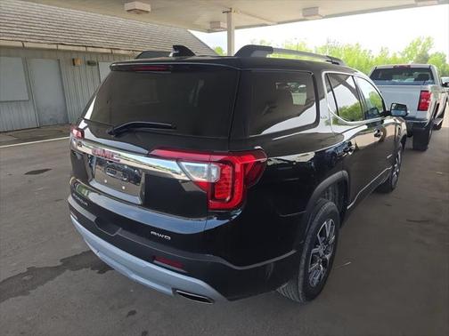 2023 GMC Acadia AWD SLT