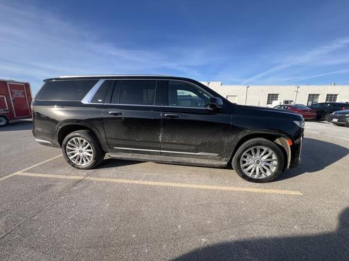 2023 Cadillac Escalade ESV Premium Luxury