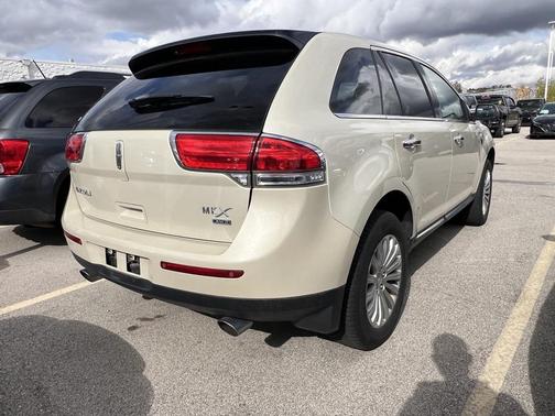 2014 Lincoln MKX Base