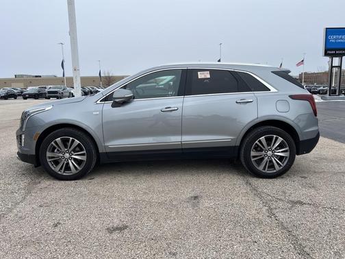 2025 Cadillac XT5 Premium Luxury