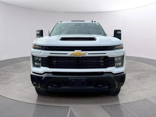2024 Chevrolet Silverado 2500 Custom