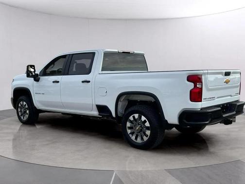 2024 Chevrolet Silverado 2500 Custom