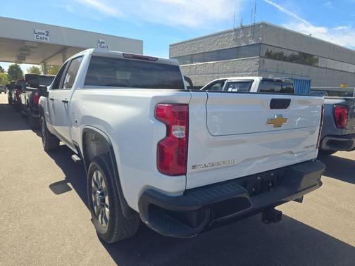 2024 Chevrolet Silverado 2500 Custom