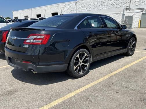 2015 Ford Taurus SEL