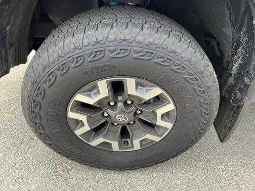 2022 Toyota Tacoma TRD Off Road