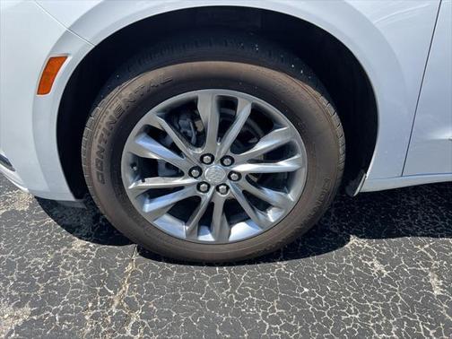 2022 Buick Enclave AWD Avenir
