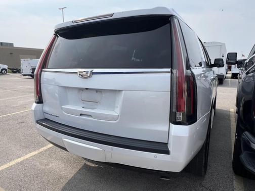 2018 Cadillac Escalade Base