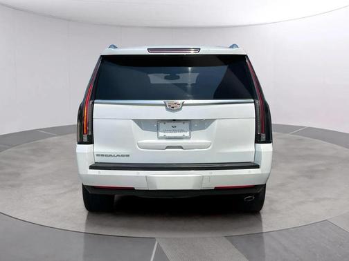 2018 Cadillac Escalade Base