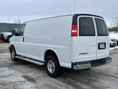 2024 Chevrolet Express 2500 RWD 2500 Regular Wheelbase WT