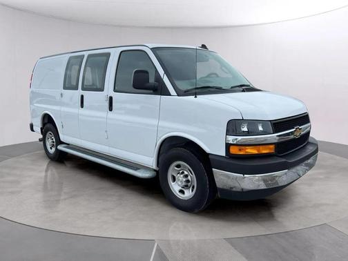 2024 Chevrolet Express 2500 RWD 2500 Regular Wheelbase WT