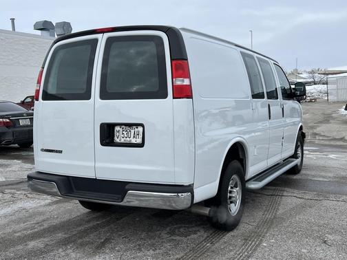 2024 Chevrolet Express 2500 RWD 2500 Regular Wheelbase WT