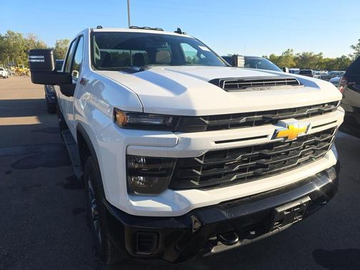 2024 Chevrolet Silverado 2500 Custom
