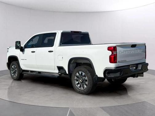 2024 Chevrolet Silverado 2500 Custom