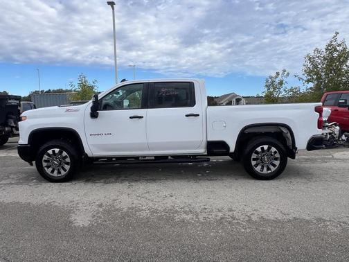 2024 Chevrolet Silverado 2500 Custom