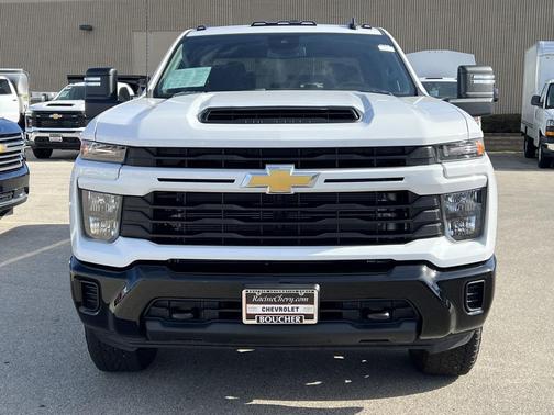 2024 Chevrolet Silverado 2500 Custom