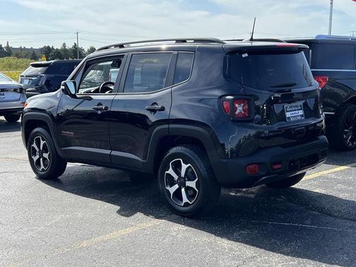 2022 Jeep Renegade Trailhawk
