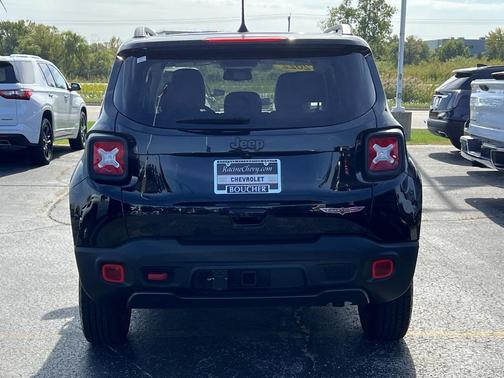 2022 Jeep Renegade Trailhawk