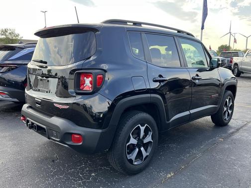 2022 Jeep Renegade Trailhawk