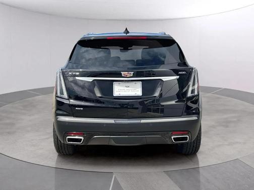 2022 Cadillac XT5 Sport
