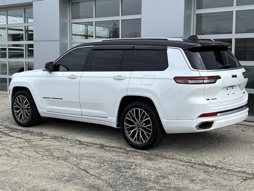 2022 Jeep Grand Cherokee L Summit