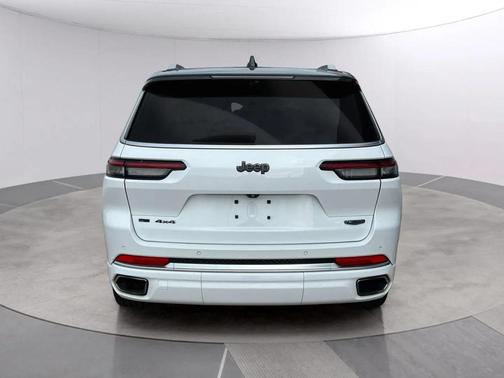 2022 Jeep Grand Cherokee L Summit