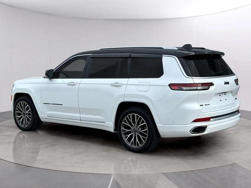 2022 Jeep Grand Cherokee L Summit