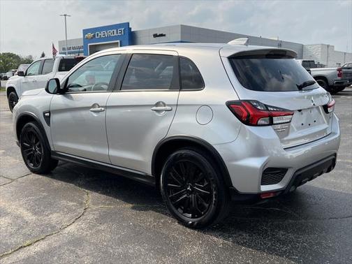 2023 Mitsubishi Outlander Sport 2.0 LE