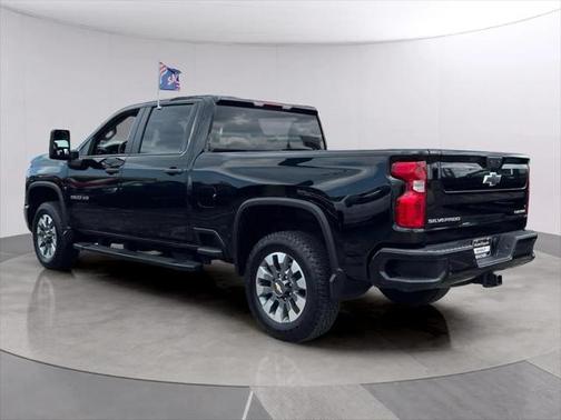 2024 Chevrolet Silverado 2500 Custom