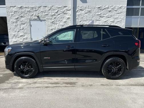 2022 GMC Terrain AWD AT4