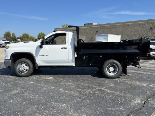 2025 Chevrolet Silverado 3500 WT