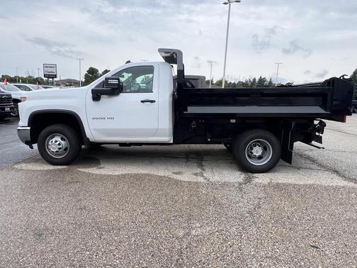 2025 Chevrolet Silverado 3500 WT