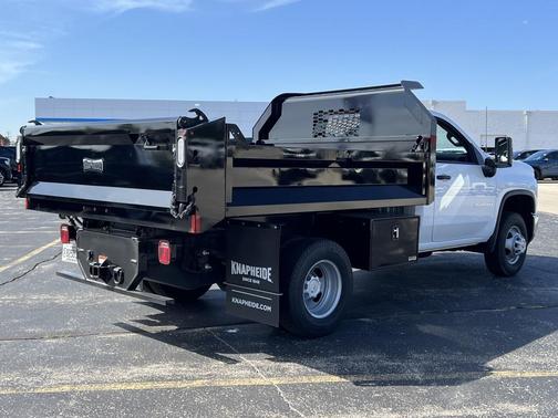 2025 Chevrolet Silverado 3500 WT