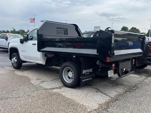 2025 Chevrolet Silverado 3500 WT