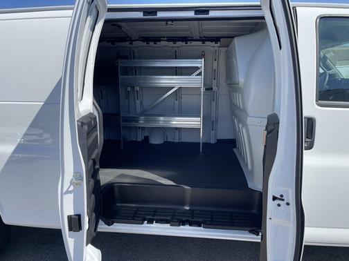 2025 Chevrolet Express 2500 RWD 2500 Extended Wheelbase WT