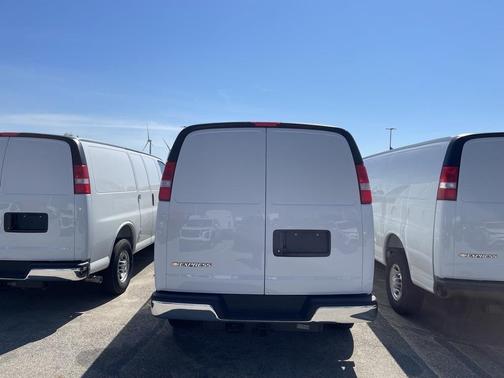 2025 Chevrolet Express 2500 RWD 2500 Extended Wheelbase WT