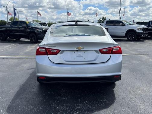 2017 Chevrolet Malibu 1LS