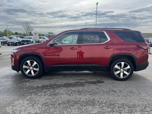 2023 Chevrolet Traverse LT Leather