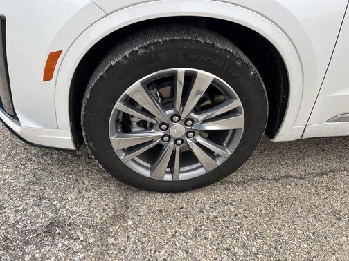 2025 Cadillac XT6 Premium Luxury AWD