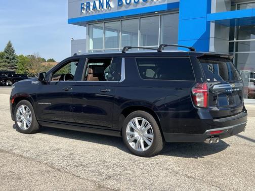 2024 Chevrolet Suburban 4WD High Country
