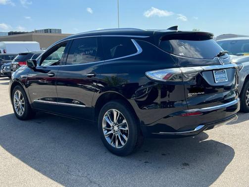 2022 Buick Enclave AWD Avenir