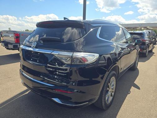 2022 Buick Enclave AWD Avenir
