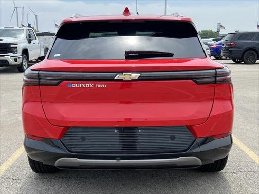 2024 Chevrolet Equinox EV 2LT