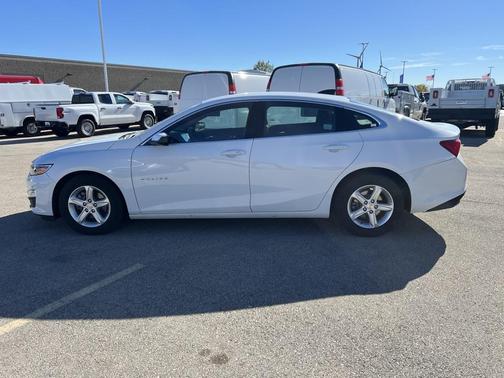 2022 Chevrolet Malibu 1LS