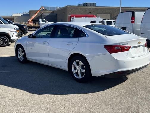2022 Chevrolet Malibu 1LS