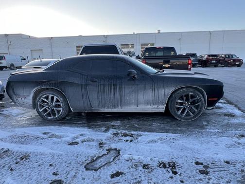 2022 Dodge Challenger SXT