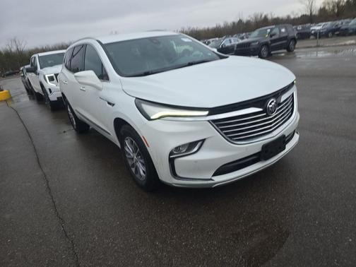 2023 Buick Enclave Essence AWD