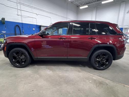 2023 Jeep Grand Cherokee Altitude