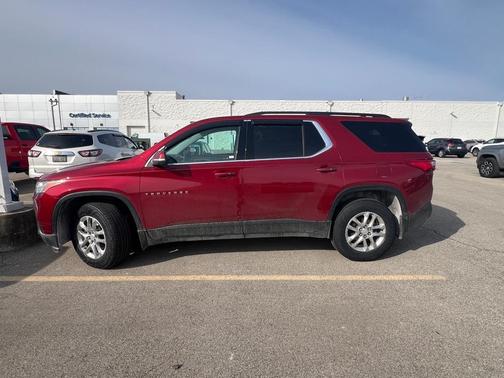 2021 Chevrolet Traverse LT Cloth